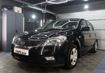 Kia Ceed I Hatchback 5d Facelifting 1.6 DOHC CVVT 126KM 2012 Kia Ceed Polski salon _ 1.6 benzyna 125 KM _ Klimatyzacja _ opony wielosez, zdjęcie 2