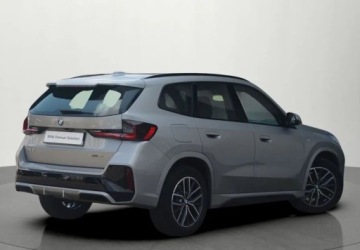 BMW X1 U11 Crossover 1.5 18i 136KM 2023 BMW X1 1.5 Benzyna 136KM, zdjęcie 1