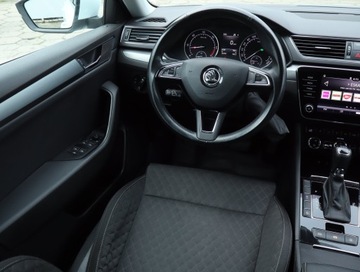 Skoda Superb III Kombi 2.0 TDI 190KM 2017 Skoda Superb 2.0 TDI, 187 KM, Automat, Navi, zdjęcie 6