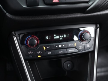 Suzuki SX4 II 2022 Suzuki SX4 S-Cross 1.4 BoosterJet, Salon Polska, zdjęcie 12