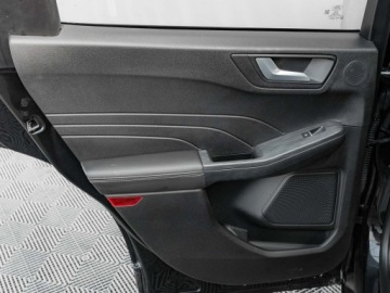 Ford Kuga III SUV Plug-In 2.5 Hybrid 190KM 2023 Ford Kuga WD1978T#2.5 FHEV FWD Vignale Podgrz.f, zdjęcie 26