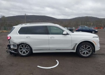 BMW X7 SUV Facelifting 3.0 40i 381KM 2025 BMW X7 2025r., xDrive40i, 3.0L, od ubezpieczalni 3.0 Benzyna 380KM, zdjęcie 8