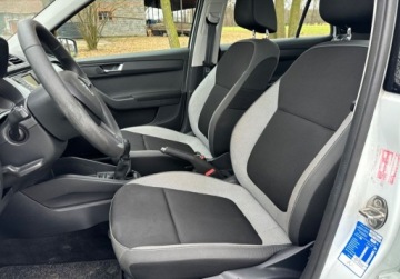 Skoda Fabia III Kombi 1.2 TSI 90KM 2016 Skoda Fabia Niski przebieg, zadbany, hak westfalia 1.2 Benzyna 90KM, zdjęcie 22