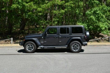 Jeep Wrangler IV Sport 4d Seria 5  2.0 GME Turbo  272KM 2019 Jeep Wrangler UNLIMITED Sahara 2.0 272KM 2019r, zdjęcie 10