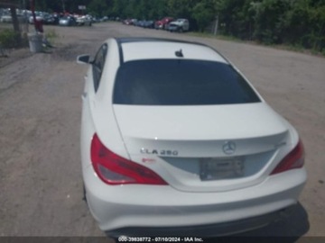 Mercedes CLA C117 2018 Mercedes-Benz CLA 2018 Mercedes-Benz CLA CLA 250 4MATIC Coupe 2.0 Benzyna, zdjęcie 14