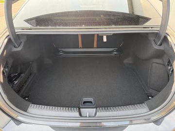 Mercedes Klasa E W214 Sedan 2.0 220d 197KM 2025 E Klasa 220 d 4-Matic AMG 2.0 (197KM) 2025, zdjęcie 13