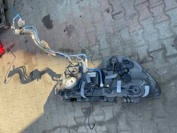 MERCEDES GLC 253 2.0 B NÁDRŽ PALIVA ČERPADLO