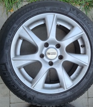 4 легкосплавных диска с шинами Michelin 225/50 R17.