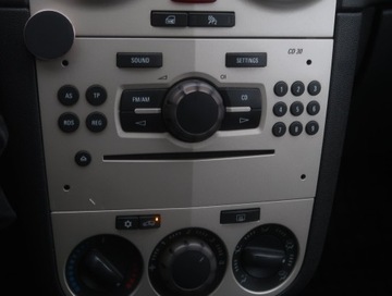 Opel Corsa D Hatchback 1.0 Twinport ecoFLEX 60KM 2007 Opel Corsa 1.0, Klima, El. szyby, zdjęcie 11