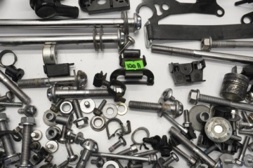 TRIUMPH ROCKET 3 R 20 БОЛТЫ ВИНТЫ