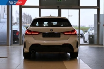 BMW Seria 1 F40 2023 BMW Seria 1 118iFV23Fotel SportowyReflektory LEDModel M Sport 1.5, zdjęcie 18