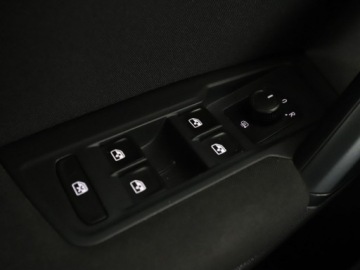 Volkswagen Tiguan I SUV Facelifting 1.4 TSI BlueMotion Technology 125KM 2016 Volkswagen Tiguan PDC hak klima, zdjęcie 32