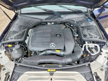 Mercedes Klasa C W205 2019 Mercedes-Benz Klasa C 2019 C300 4MATIC 2.0 Benzyna 255KM, zdjęcie 10