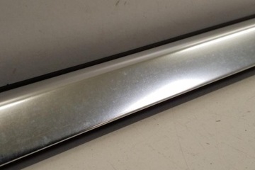 LIŠTA ZHRNUJÍCÍ PRAVÝCH PŘEDNÍCH DVEŘE MERCEDES-BENZ B (W246, W242)