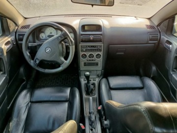 Opel Astra G Coupe 2.2 16V 147KM 2001 Opel Astra 2.2 01r, zdjęcie 6