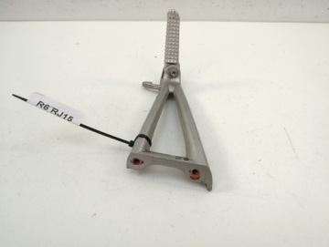 YAMAHA R6 RJ15 КОМПЛЕКТ ПОДСТАВКА ДЛЯ НОГ ПАССАЖИРА ЛЕВАЯ