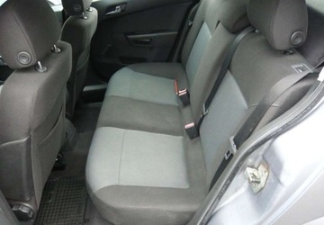 Opel Astra H Hatchback 5d 1.6 Twinport ECOTEC 105KM 2005 Opel Astra 1.6 Ecotec , AUTOMAT , Twinport , stan BDB, zdjęcie 8