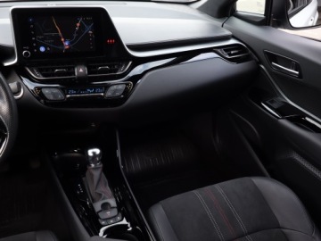 Toyota C-HR I Crossover Facelifting 2.0 Hybrid Dynamic Force 184KM 2022 Toyota C-HR 2.0 Hybrid, Salon Polska, zdjęcie 7