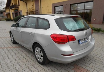 Opel Astra J Sports Tourer 1.7 CDTI ECOTEC 110KM 2011 Opel Astra Opel Astra J 1.7 Diesel 110KM, zdjęcie 3