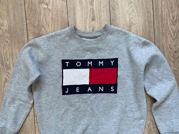 TOMMY HILFIGER JEANS TH BLUZA BIG LOGO SZARA CREWNECK XS