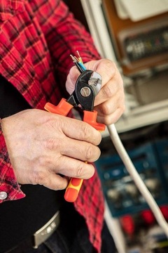 КАБЕЛЬНЫЕ КУСАЧКИ 160 мм 1000 В CRV ПОЛИРОВАННЫЕ 01-233 NEO Tools