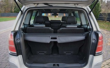 Opel Zafira B 1.9 CDTI ECOTEC 120KM 2005 Opel Zafira 1.9 Diesel 120KM, 7-Osobowa, ISOFIX, Panorama, Pol skora, Hak, zdjęcie 13