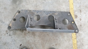 ACTROS MP4 AROCS BELKA POPRZECZNA ŚRODKOWA WSPORNIK RAMY 9613120101