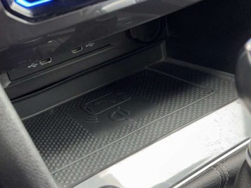 Volkswagen Tiguan Allspace SUV 2.0 TDI 200KM 2021 Volkswagen Tiguan Allspace LED Matrix HAK Keyless R-Line Tempomat Android, zdjęcie 22