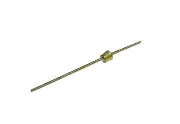 Kondensator przelotowy 1.5nF/50V MURATA
