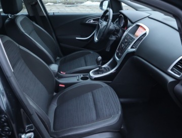 Opel Astra J Sports Tourer Facelifting 1.6 CDTI ecoFLEX 110KM 2014 Opel Astra 1.6 CDTI, Klima, Klimatronic, zdjęcie 8