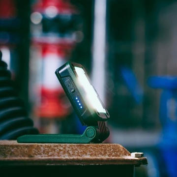 Лампа Olight Swivel Moss Green - 400 люмен