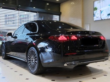 Mercedes Klasa E W214 Sedan 2.0 220d 197KM 2025 E Klasa 220 d 4-Matic Exclusive 2.0 (197KM) 2025, zdjęcie 1
