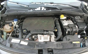 Peugeot 2008 I SUV Facelifting 1.2 PureTech 110KM 2018 Peugeot 2008 1.2 Benzyna 110KM, zdjęcie 12