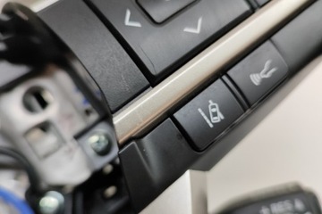 LEXUS GS L10 MULTIFUNKČNÍ VOLANT 45100-48600-C2 2.5HYBIRD 2016 232472