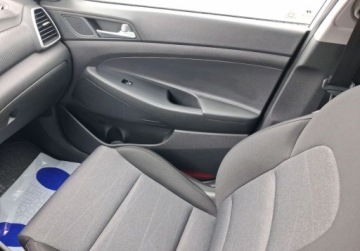 Hyundai Tucson III SUV Facelifting 1.6 GDi 132KM 2019 Hyundai Tucson 1.6 GDI 132KM Salon PL grzane fotele i kierownica dealer, zdjęcie 19