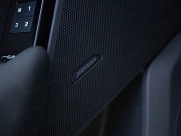 Land Rover Range Rover Velar SUV Plug -In Facelifting 2.0 P400e 404KM 2025 Range Rover Velar P400e Dynamic SE 2.0 (404KM) 2025, zdjęcie 9