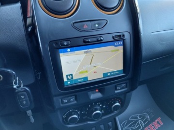 Dacia Duster I SUV Facelifting 1.6 SCe 114KM 2017 Dacia Duster Navi Klimatyzacja Komputer Tempomat Alu 1.6 Benzyna 114KM, zdjęcie 18