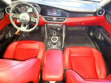 Alfa Romeo Giulia II Sedan Facelifting 2.0 Turbo 280KM 2020 Alfa Romeo Giulia 2020 2.0l 2.0 Benzyna 280KM, zdjęcie 8