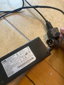 ACBEL API3AD14 2- и 4-контактный источник питания, 19 В, 6,3 А, с кабелем.