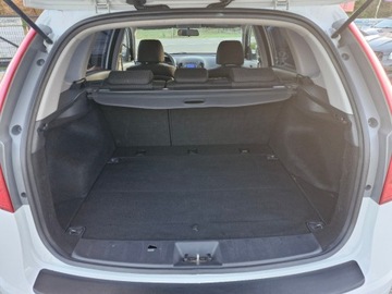 Hyundai i30 I CW Facelifting 1.4 DOHC 109KM 2011 Hyundai i30 Jak nowy 180 tys km z Niemiec pierwszy wlasciciel 1.4 benzyna, zdjęcie 17