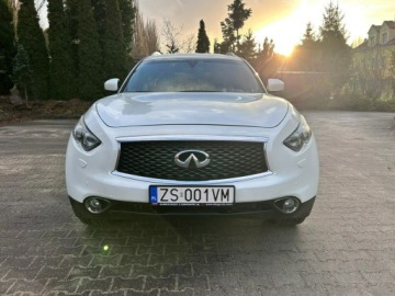 Infiniti QX70 3.7 V6 320KM 2017 Infiniti QX70 S Premium 3.7 V6 320KM | PO REMONCIE, zdjęcie 1