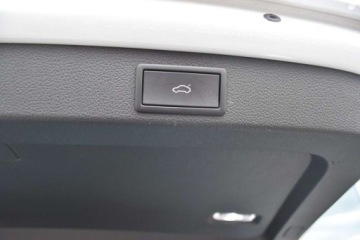 Skoda Superb III Kombi Facelifting 2.0 TSI 190KM 2023 Skoda Superb SalonPL 2.0TSI 190KM DSG COMBI LK Kessy ACC Podg.szyba Canton, zdjęcie 37