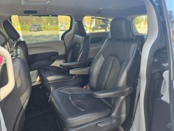 Chrysler Pacifica II 3.6 V6 Hybrid 264KM 2018 Chrysler Pacifica Hybrid 3.6 f.vat Pacifica Hybri, zdjęcie 3