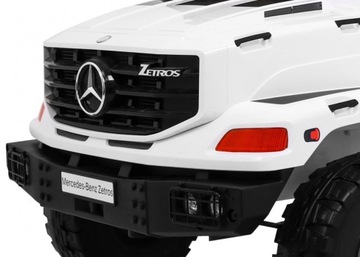 Белый автомобиль Mercedes-Benz Zetros на аккумуляторе