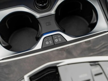 BMW X5 G05 SUV Facelifting 3.0 40d 352KM 2026 BMW X5 xDrive40d Sport Suv 3.0 (352 KM) 2026, zdjęcie 11