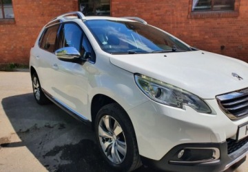 Peugeot 2008 I 2014 Peugeot 2008 Allure LED Nawigacja GetHelp 1.2 Benzyna 82KM, zdjęcie 1