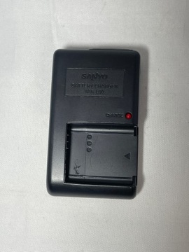 Zasilacz ładowarka SANYO VAR-L80 4.2V 550mA