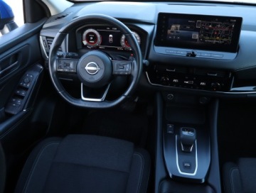 Nissan Qashqai III Crossover 1.3 DIG-T MHEV 158KM 2022 Nissan Qashqai 1.3 DIG-T MHEV, Salon Polska, zdjęcie 6