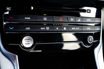 Jaguar XE Sedan 2.0 i4 200KM 2017 Jaguar XE Bezwypadek Salon PL 1rej. 2018 RWD 2.0 Benzyna, zdjęcie 18