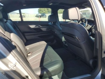 BMW Seria 7 G11-G12 2021 BMW Seria 7 740i 2021 3.0l 3.0 Benzyna 335KM, zdjęcie 10